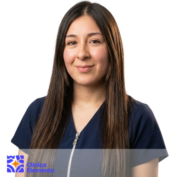 Gabriela Cortes enfermera especialista en sueroterapia y examenes funcionales santiago